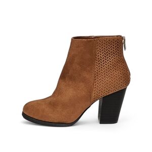 Call It Spring Droedda Brown Faux Suede Ankle Booties Perforated Size 7